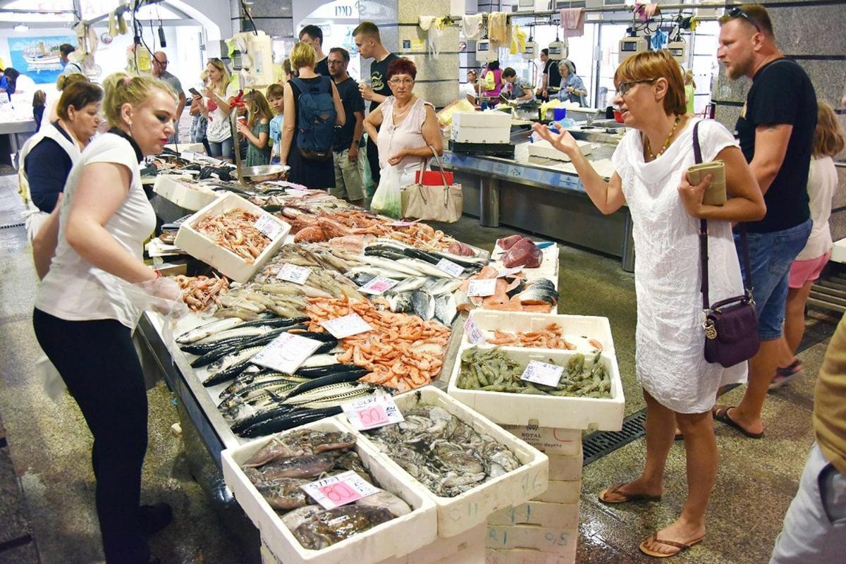 Lola App In City Center, 4+1 Pax Pula Buitenkant foto