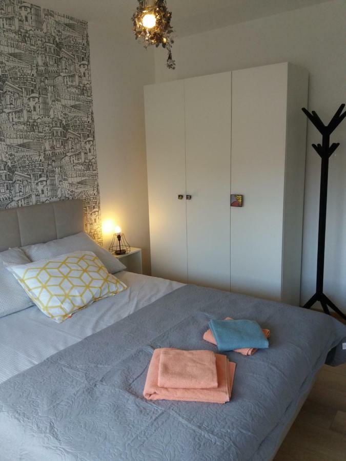 Lola App In City Center, 4+1 Pax Pula Buitenkant foto