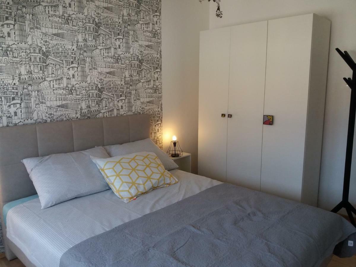 Lola App In City Center, 4+1 Pax Appartement Pula Buitenkant foto