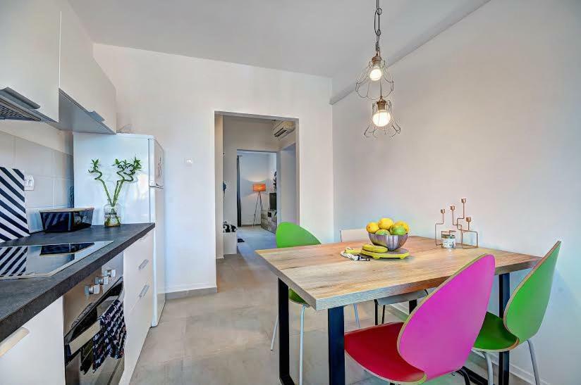 Lola App In City Center, 4+1 Pax Pula Buitenkant foto