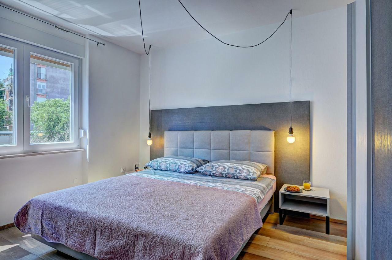 Lola App In City Center, 4+1 Pax Appartement Pula Buitenkant foto