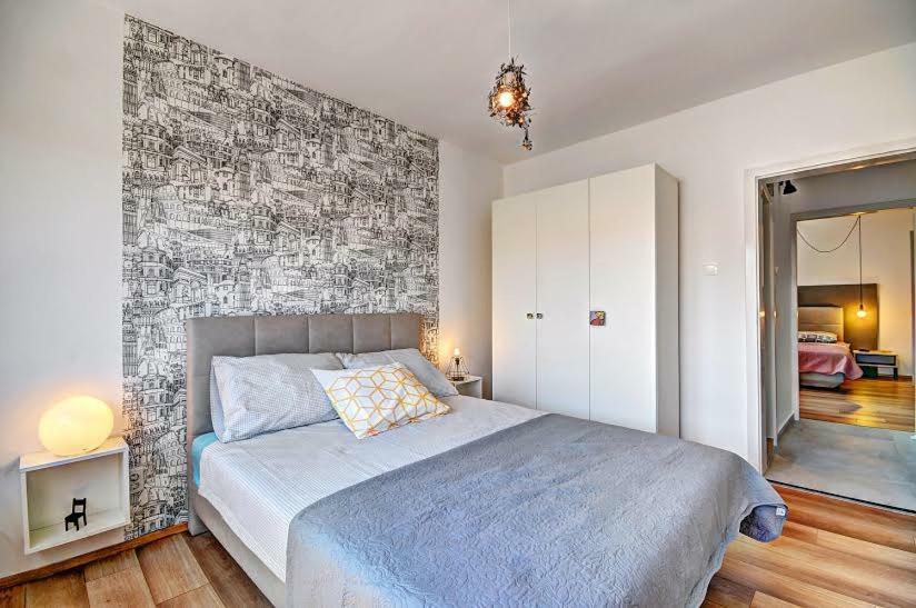 Lola App In City Center, 4+1 Pax Appartement Pula Buitenkant foto